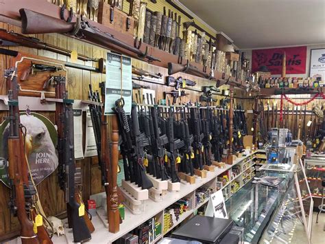 Locked ‘N Loaded Gun Shop 